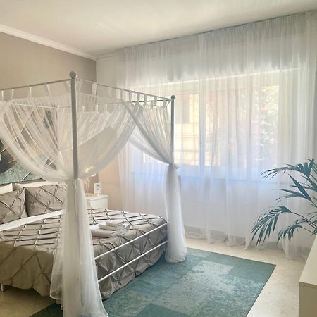 Al Politeama Rooms B&B パレルモ エクステリア 写真
