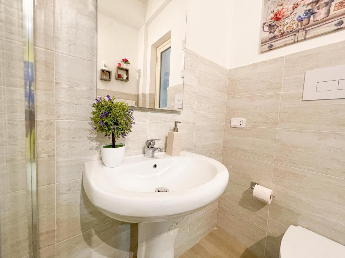 Al Politeama Rooms B&B パレルモ エクステリア 写真