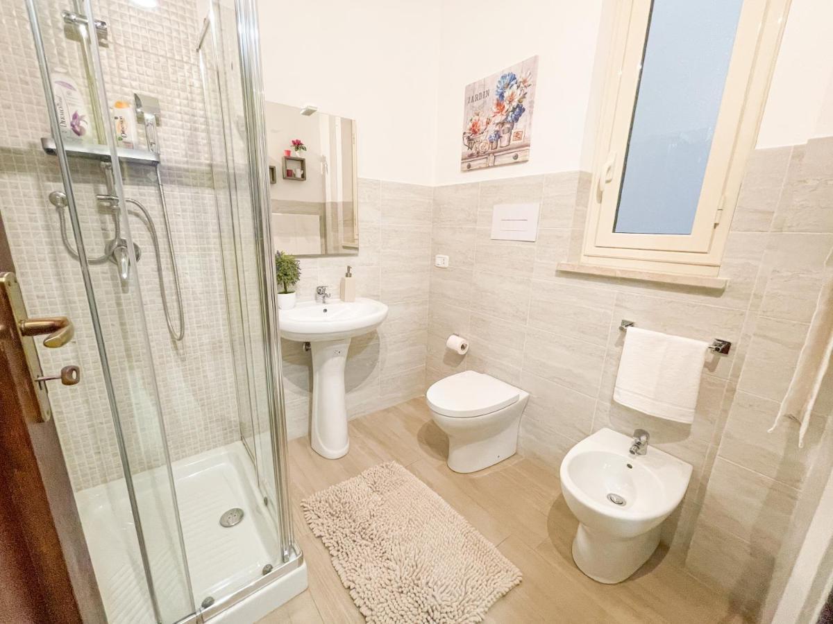 Al Politeama Rooms B&B パレルモ エクステリア 写真