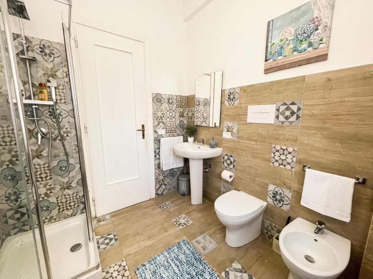 Al Politeama Rooms B&B パレルモ エクステリア 写真