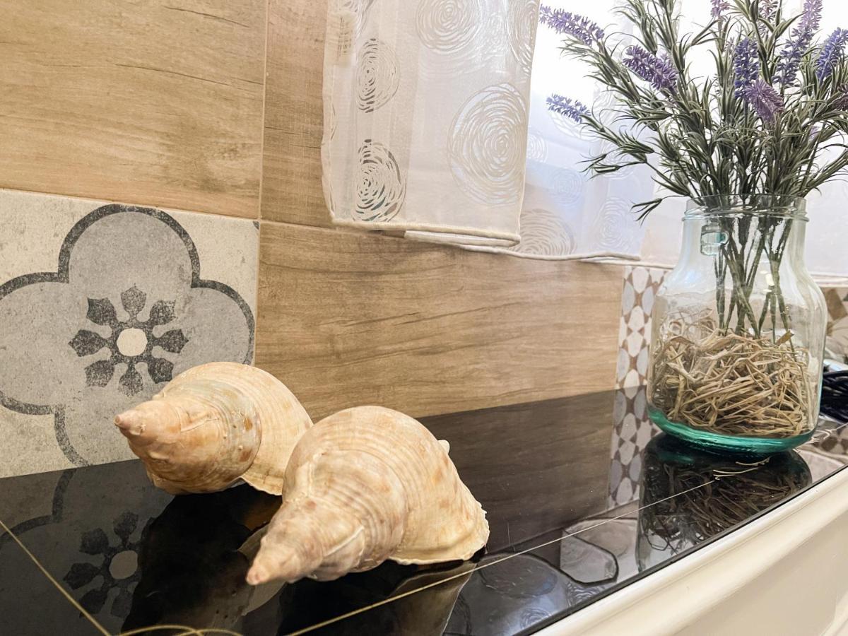 Al Politeama Rooms B&B パレルモ エクステリア 写真