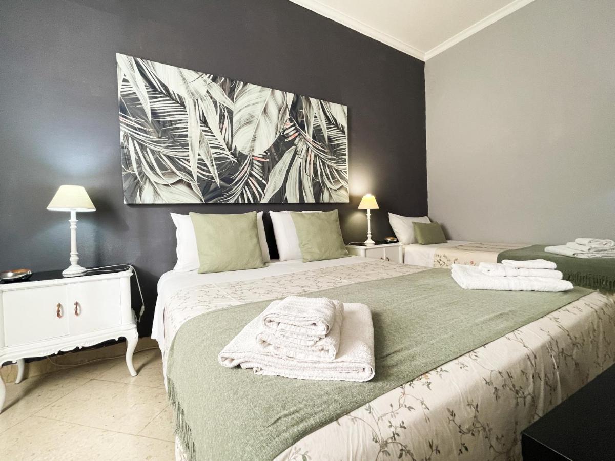 Al Politeama Rooms B&B パレルモ エクステリア 写真