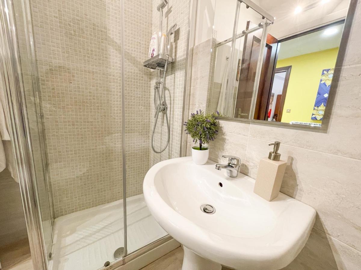 Al Politeama Rooms B&B パレルモ エクステリア 写真