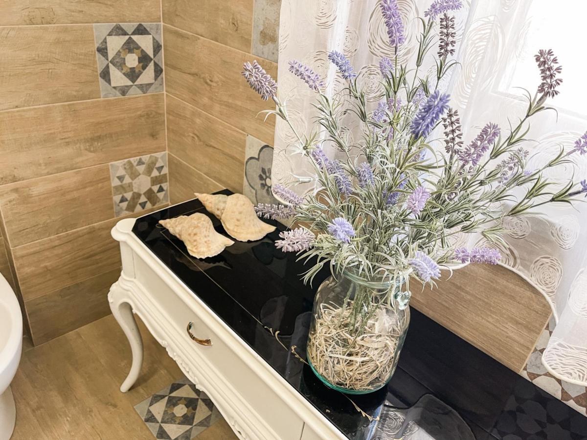 Al Politeama Rooms B&B パレルモ エクステリア 写真
