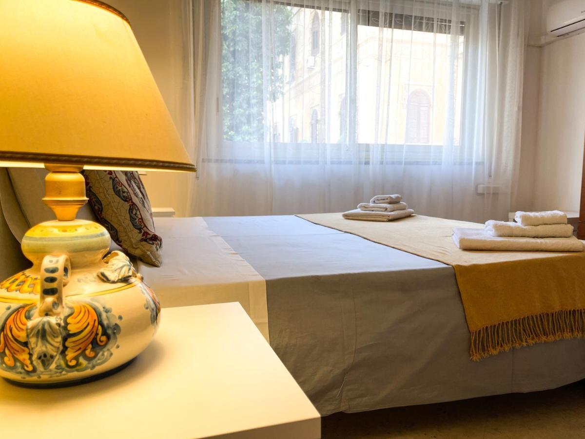 Al Politeama Rooms B&B パレルモ エクステリア 写真