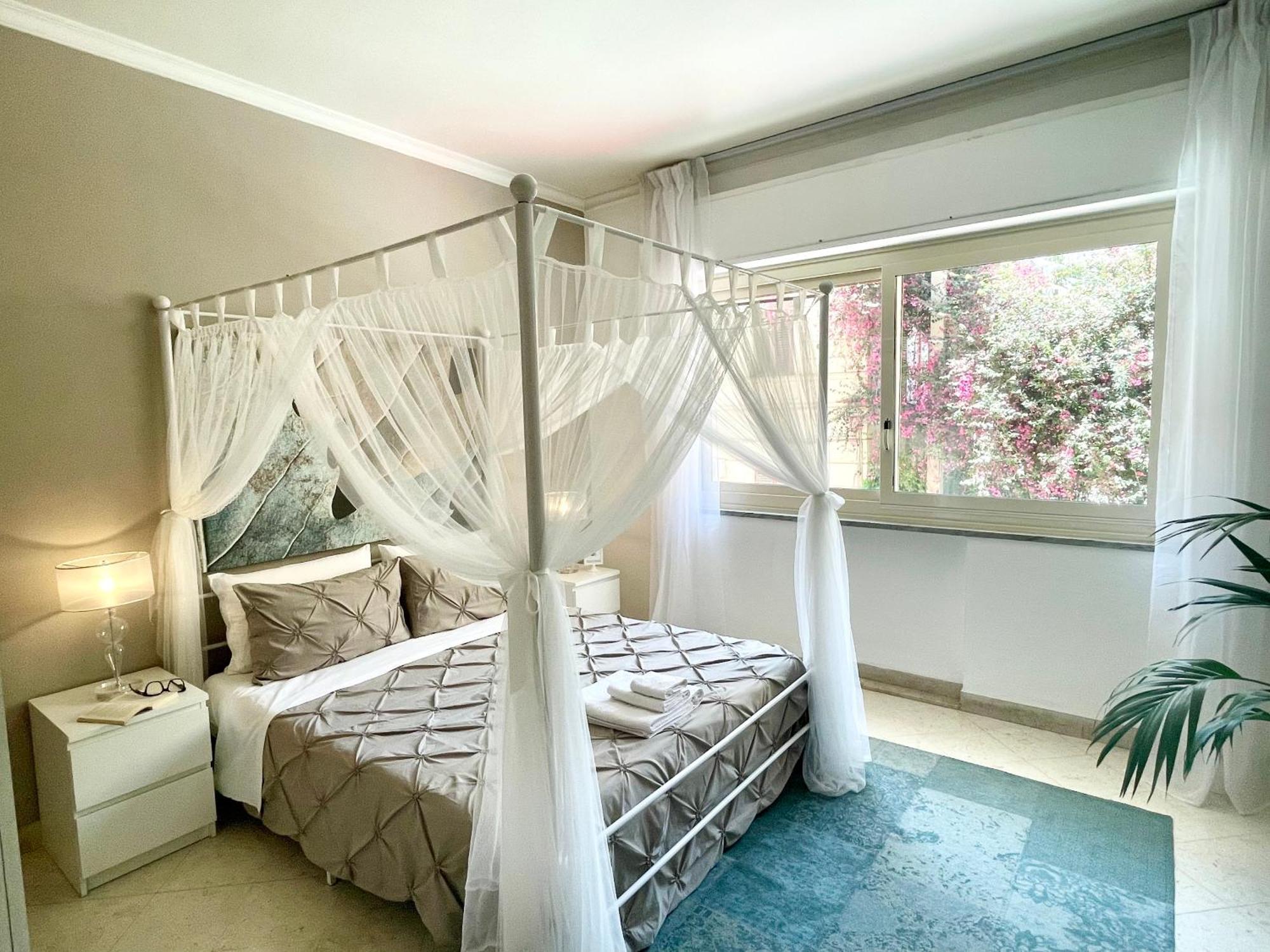 Al Politeama Rooms B&B パレルモ エクステリア 写真